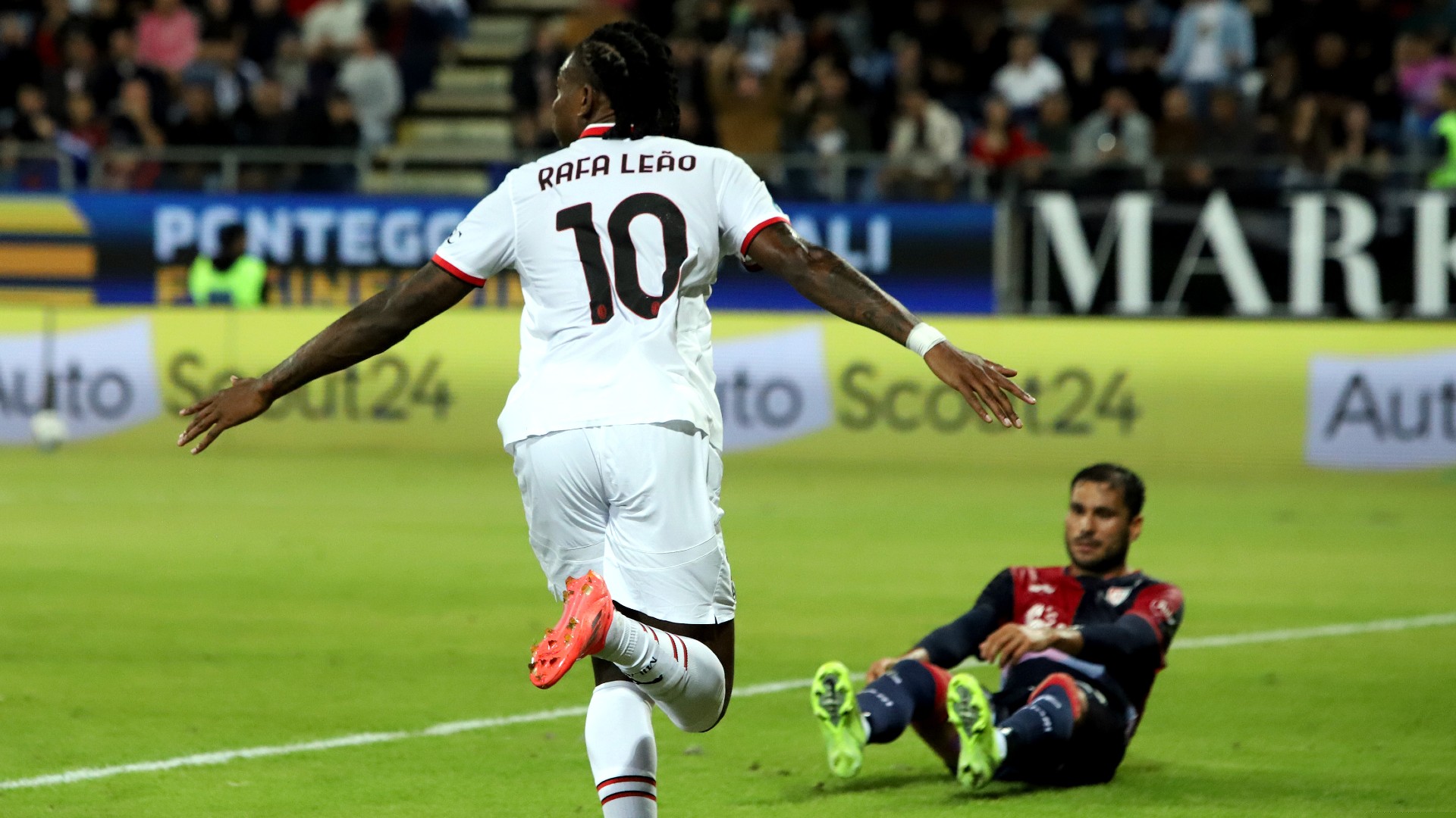 Cagliari v AC Milan