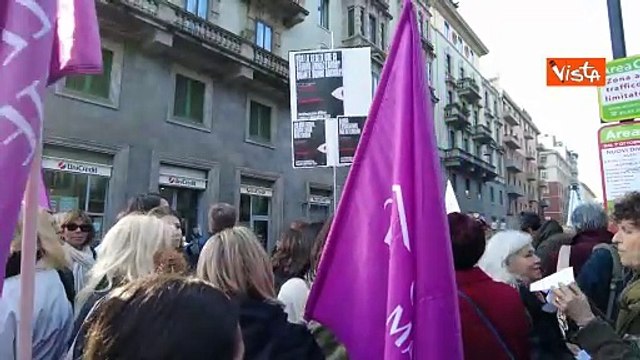 Milano scende in piazza contro la violenza sulle donne