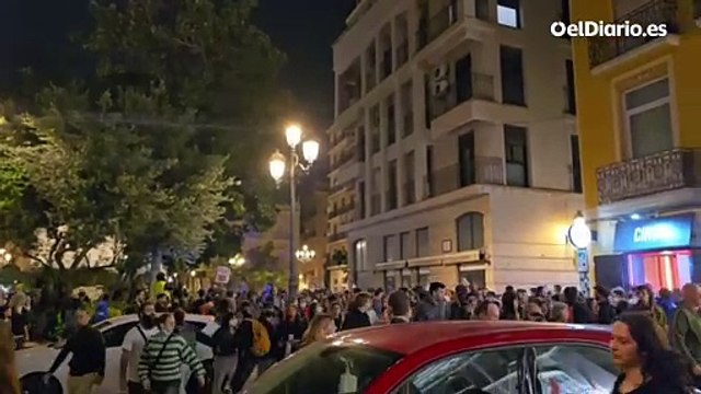 Cargas policiales al final de la manifestación en València