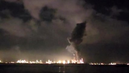 포스코 포항제철소 화재 발생 5시간 만에 완진 / YTN