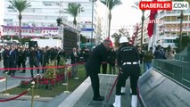 Büyük Önder Atatürk'ü Anıyoruz.. İzmir'de Hayat Durdu