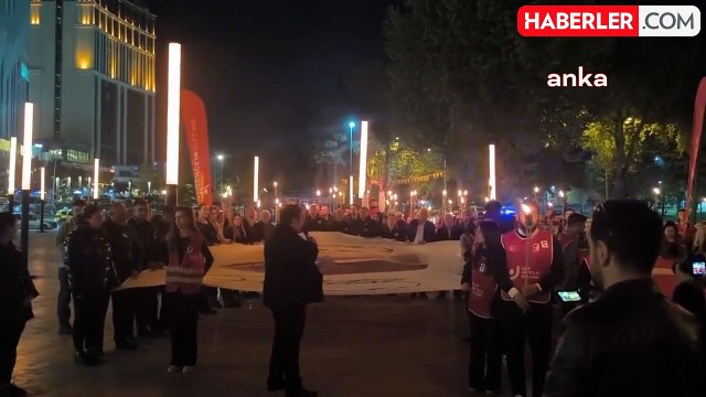 CHP Malatya İl Örgütü'nden 'Ata'ya Saygı Nöbeti' Etkinliği