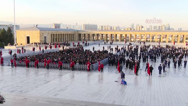 Anıtkabir'de Erdoğan'a: Sana kurban olurum sloganı