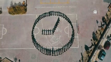 Öğrenciler, Büyük Önder Atatürk'ü özel koreografi ile andı