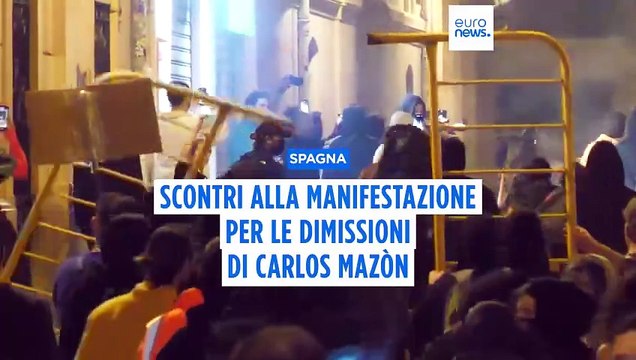 Valencia: sale ancora il bilancio delle vittime, oltre 130mila in piazza contro il governo regionale