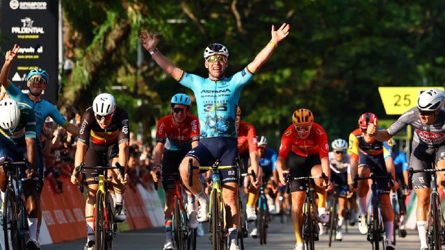 Cycling - Singapore Critérium 2024 - Highlights... Mark Cavendish wins his last race