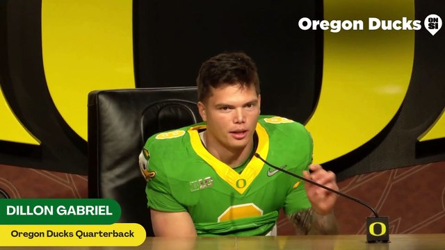 Oregon Ducks Quarterback Dillon Gabriel Evaluates Receivers in Win Over Maryland