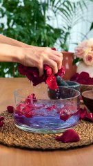 She Crafted Natural Lipstick from Flowers 🌹✨