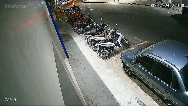 Policial conta detalhes da prisão dos homens que roubaram celular em Patos. A Justiça manteve a prisão dos dois