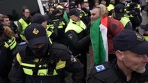 Manifestantes pró-palestinos são presos em Amsterdã