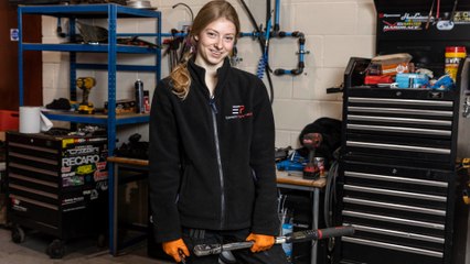 Female mechanic, 21, owns a garage - defying men who ask "are you the cleaner?"