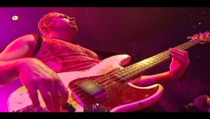 SIMPLY RED — Never Never Love | SIMPLY RED: LIVE IN LONDON · (1998)