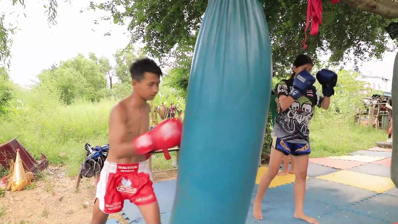13. ក្លឹបប្រដាល់ សុវណ្ណកុមារ គុនខ្មែរ