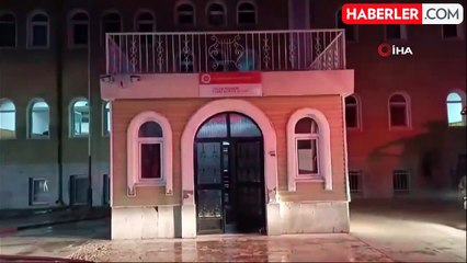 Afyonkarahisar'da Kur'an Kursunda Yangın: 2 Öğrenci Dumandan Etkilendi