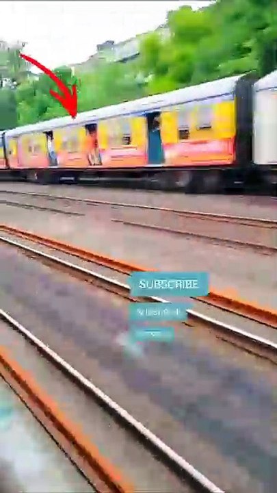 Train Videos indian railways crossing 😱🙆‍♂️ _viralvideo  _ytshorts _Shorts _shortvideo _(360P)