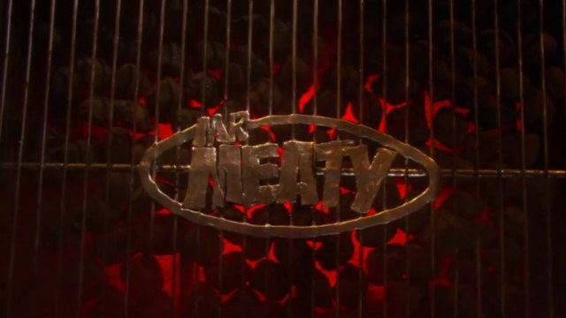 Mr. Meaty Short 15 - Pigeon Beak