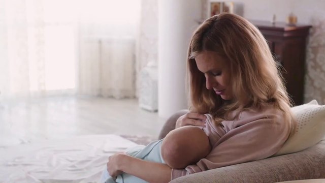 Allergies के खतरों से कैसे बचें | Signs of Allergies | Harmful Baby Food Products 😳 #podcasthind