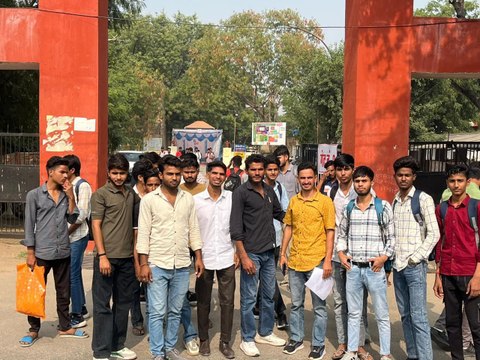 VIDEO: कॉलेज गेट भगवाकरण के खिलाफ NSUI का प्रदर्शन