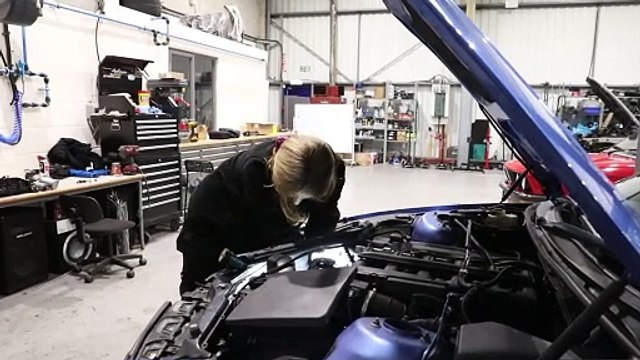 Meet the 21-year-old female mechanic who owns her own garage - defying bloke who ask her do you just clean the cars then?