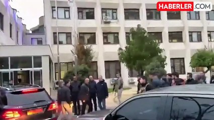 Kayyum Can Aksoy üst geçitlere "Güven ve Huzurun Şehri Esenyurt" afişleri astırdı