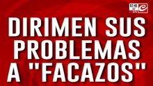 Tremendo: vecinos dirimen sus diferencias a los "facazos" limpios