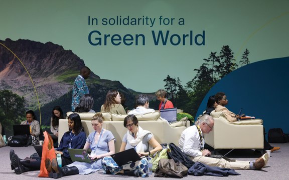 COP29 al via a Baku con la benedizione di Papa Francesco, l'assenza di Von Der Leyen e il sì dei talebani