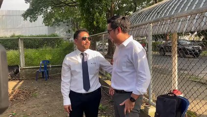 "ทนายสายหยุด" ฝาก "บอสดิไอคอน" ดูและ "ทนายตั้ม" ในคุกด้วย (มีคลิป)/1