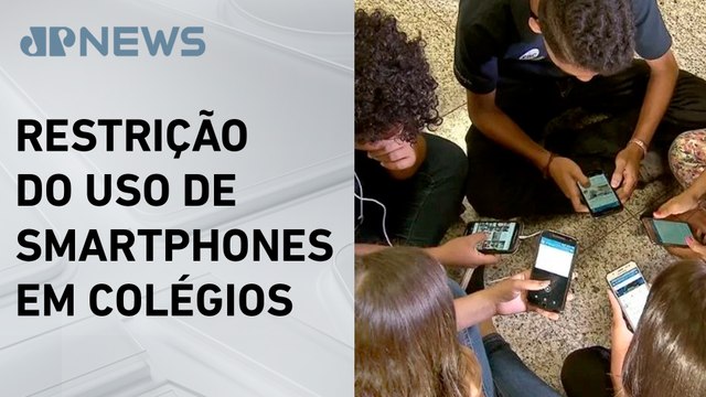 Pesquisa mostra que 86% dos pais defendem a proibição de celulares nas escolas