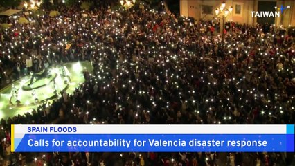 Protesters Clash With Police Over Response to Flood Response in Spain