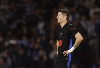 AR OOV HANSI FLICK 111124