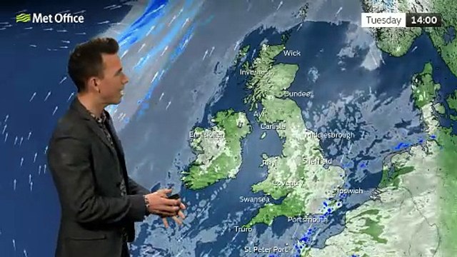 Met Office Evening Weather Forecast 11/11/2024 - Clear spells continuing