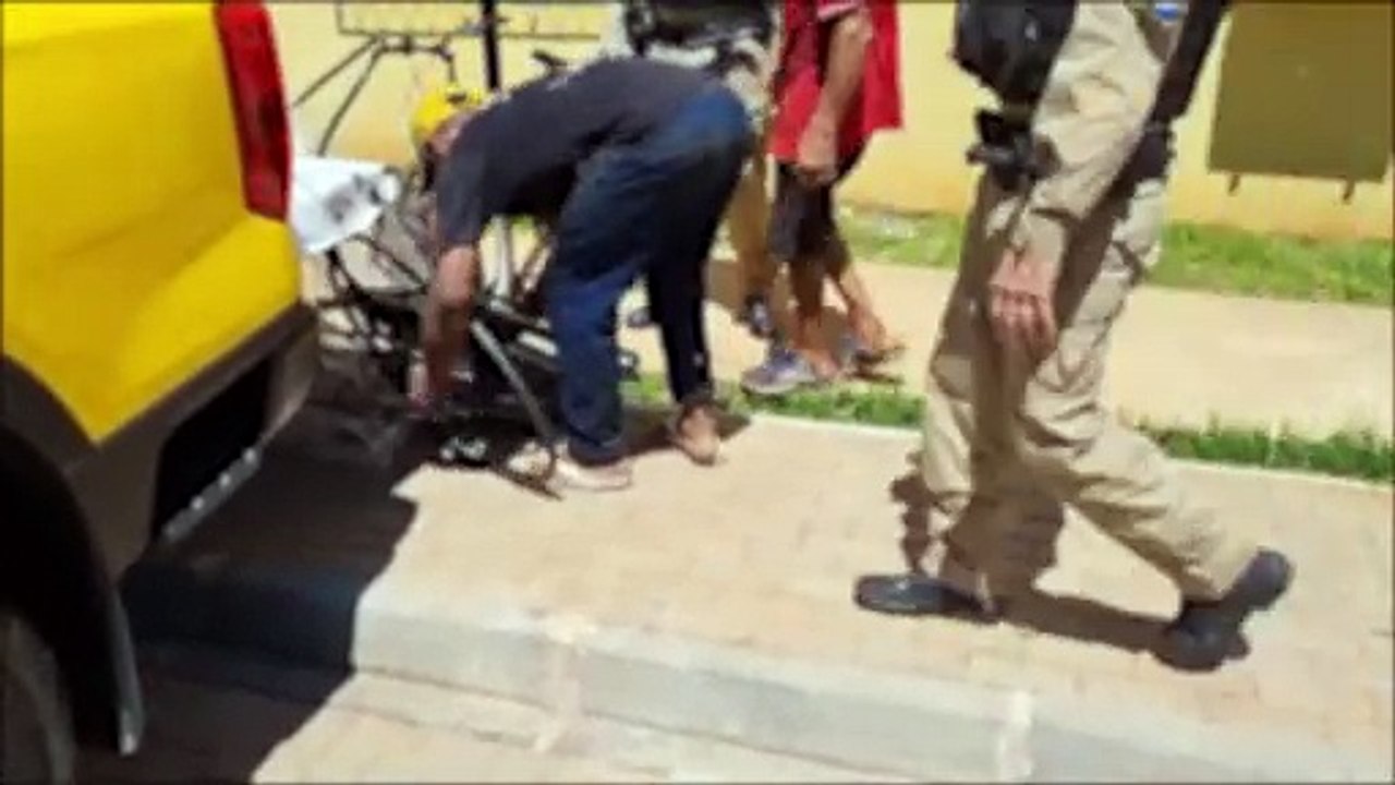 Dupla é detida pela Polícia Militar após realizar furto de fios