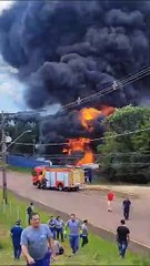 Incêndio causado por explosão assusta em Campina Grande do Sul