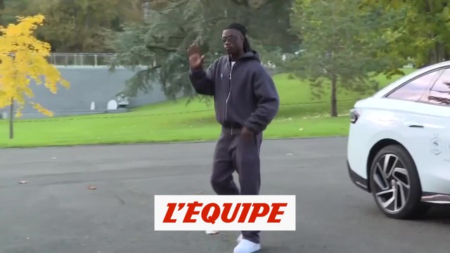 Les joueurs de l'Équipe de France arrivent à Clairefontaine - Foot - Bleus