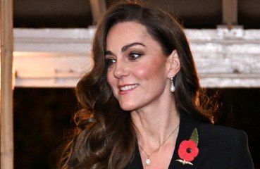 キャサリン妃、戦没者追悼式に出席し敬意を表す 🇬🇧