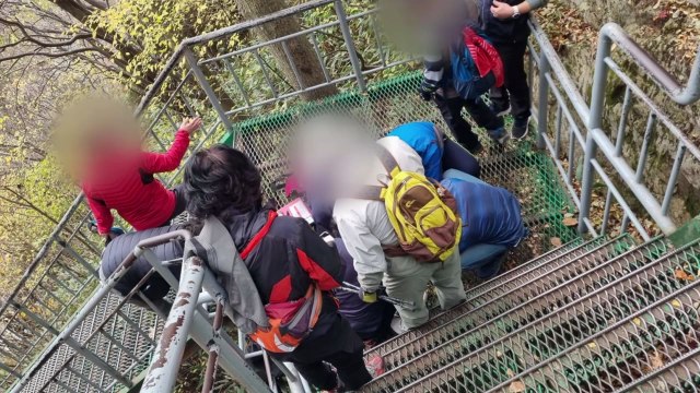 '구급대원 도착 전' 심정지 등산객 구한 의용소방대원 / YTN