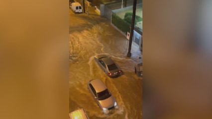 La dana empieza a golpear en Benicarló: calles inundadas