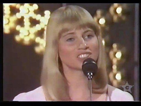 THE SEEKERS (LOUISA WISSELING) - Reunion (The Norman Gunston Show 1975)
