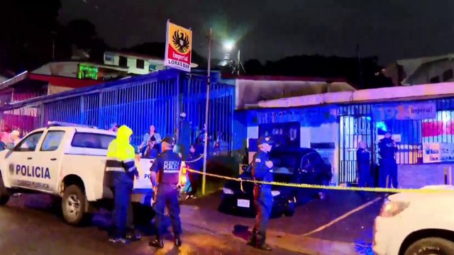 tn7-Hombre y mujer son asesinados de varios disparos dentro de bar en Desamparados-111124