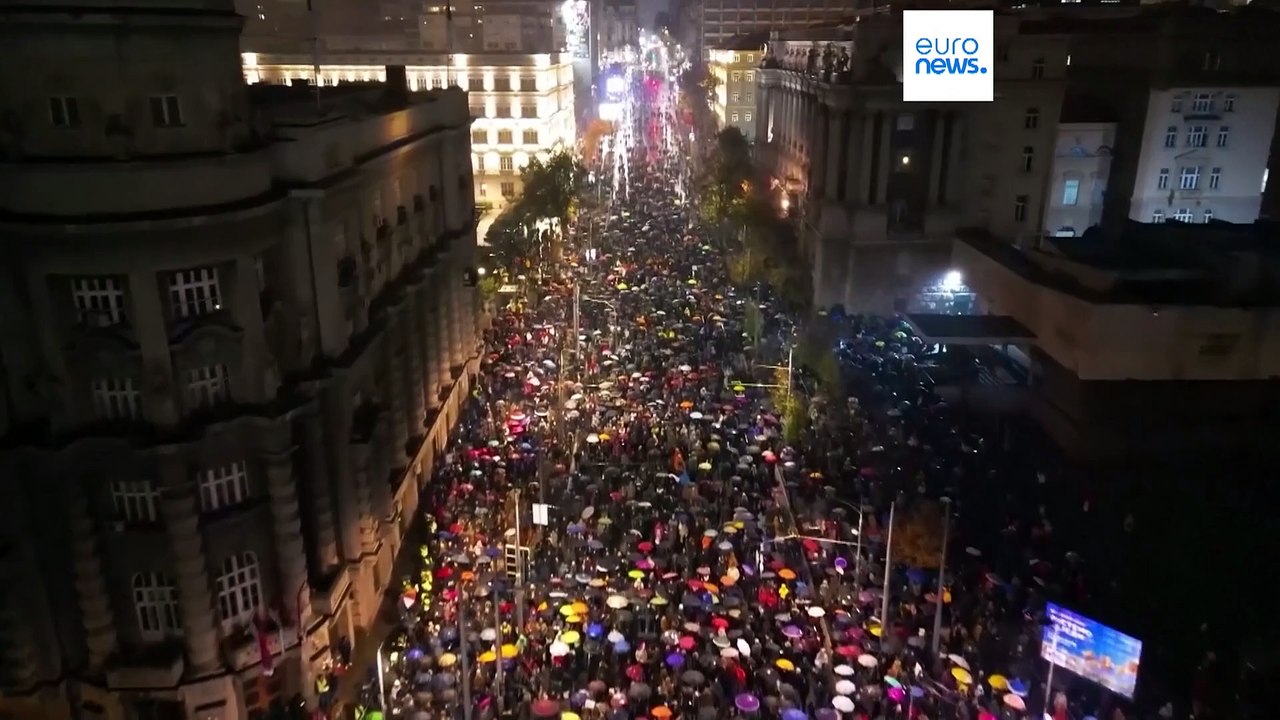 Belgrad: Demonstranten fordern Rücktritt des Premiers nach Bahnhofs-Einsturz