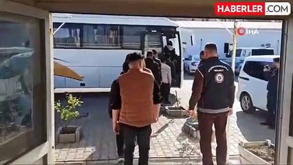 Osmaniye'de Durdurulan Otobüste 10 Kaçak Göçmen Yakalandı