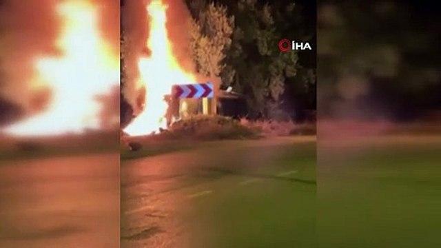 Bursa’da kaza yapan otomobil alev alev yandı