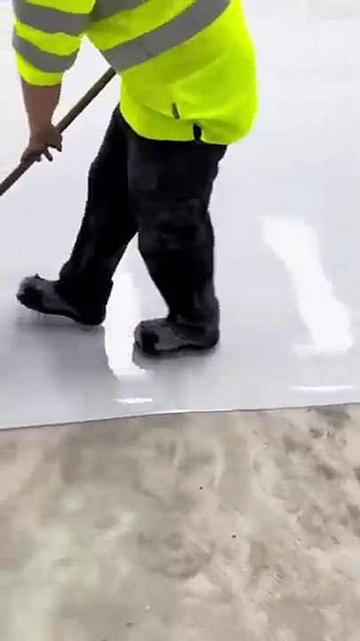 Lantai Epoxy: Pilihan Terbaik untuk Lantai Pabrik dan Perusahaan