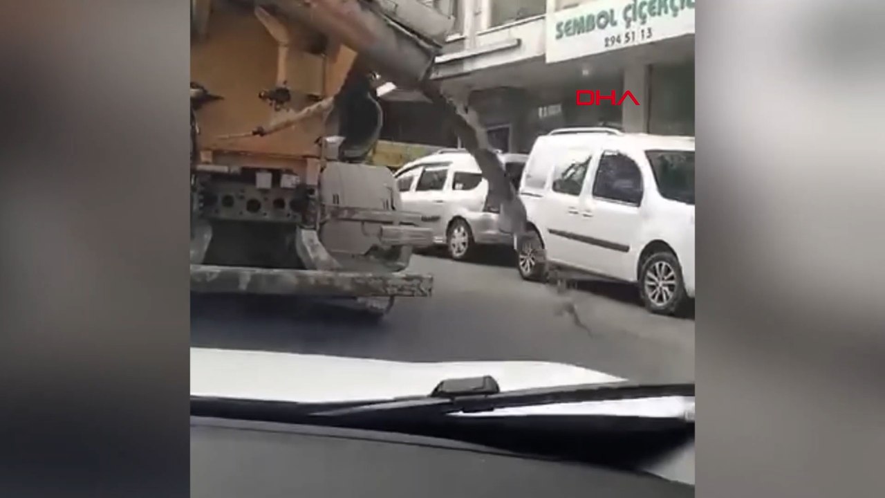 Kağıthane'de beton mikseri yola harç dökerek ilerledi