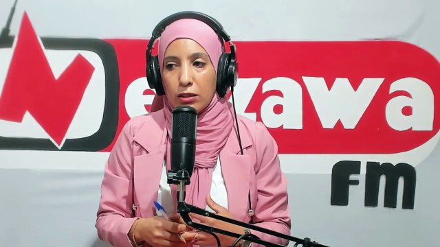 متابعة لمدى تطبيق القرار الاخير حول منع الانتصاب الفوضوي والاستغلال المفرط للرصيف ببلدية سوق الاحد وبعض النقاط المتعلقة بالمنطقة البلدية منها الكلاب السائبة المكلف بتسيير شؤون بلدية سوق الاحد الكاتب العام محمد القطناني