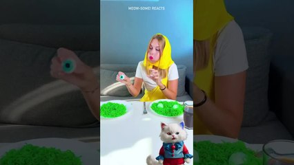 What's hiding in the GREEN NOODLES? 💚🙀