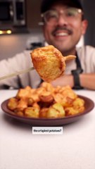 Follow for more ASMR videos🌮🍟 Credits: @michaeltchao #mukbang #asmr #fastfood #asmreating #food