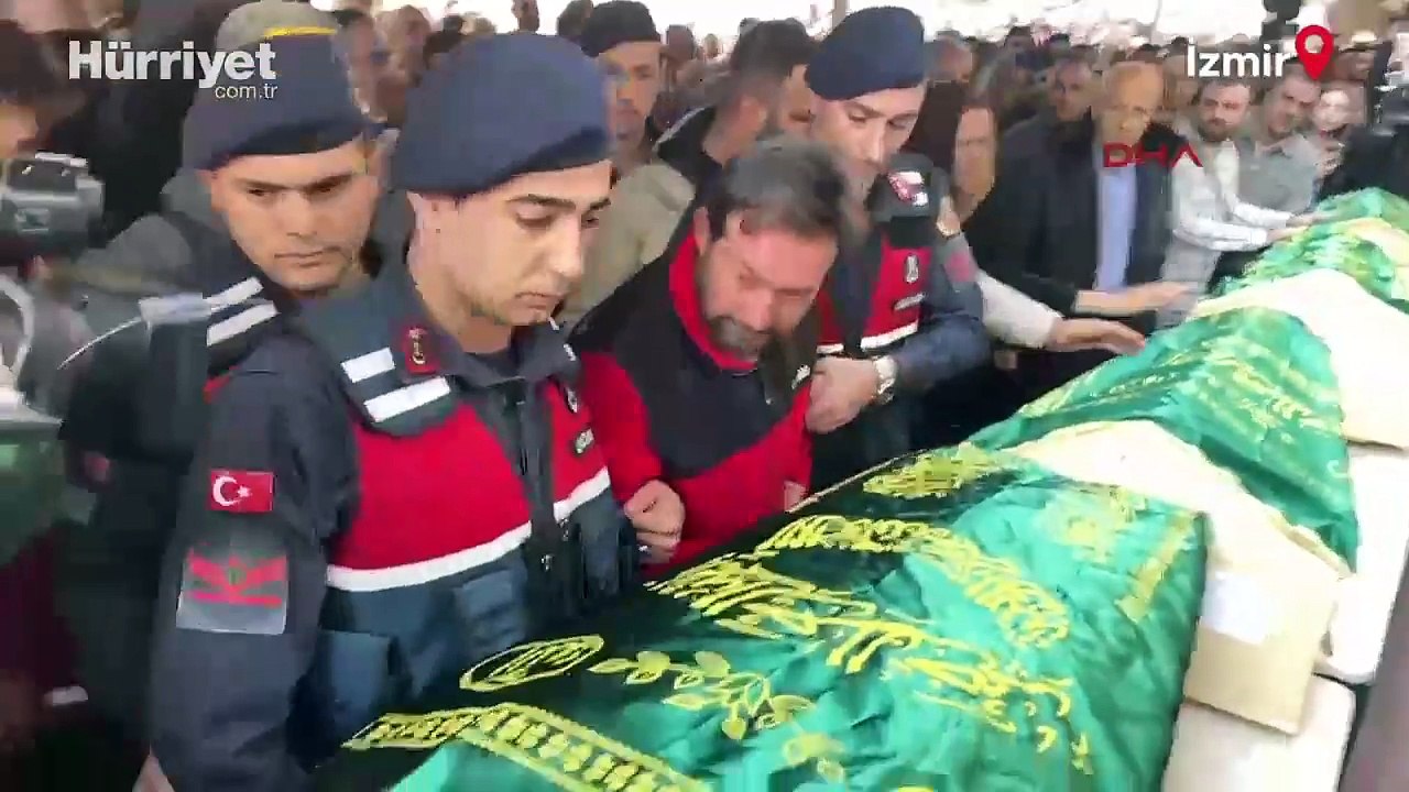 Evde çıkan yangın sonucu hayatını kaybeden 5 kardeş için cenaze töreni düzenlendi