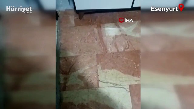 Sevgilisinin evini silahla bastı, sevgilisinin yanındaki adam 3. kattan atladı