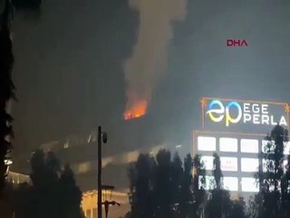 AVM'de yangın paniği: Vatandaşlar tahliye edildi